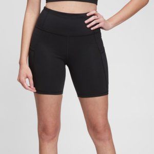 GapFit High Rise Power Pocket Bike Shorts